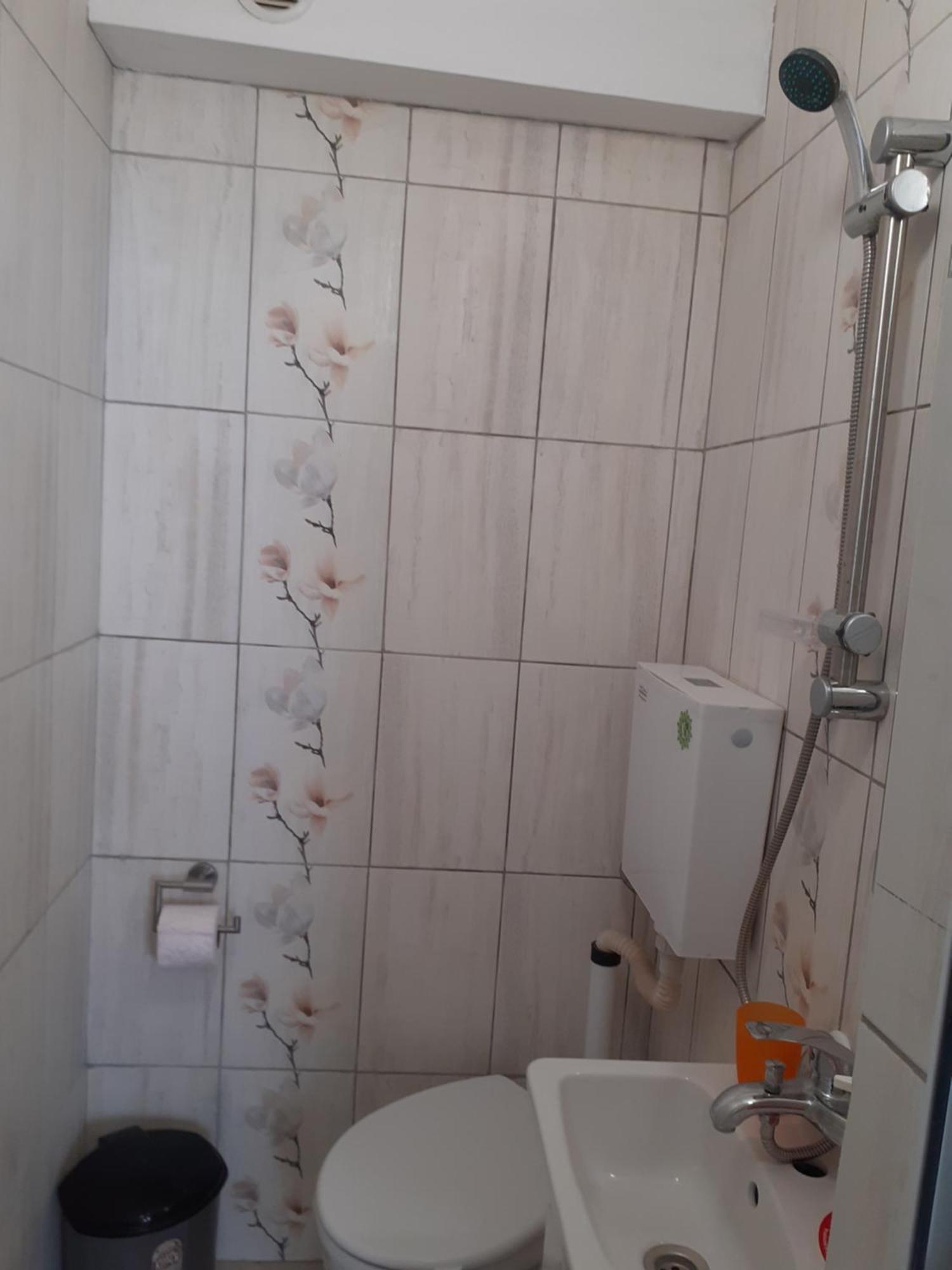 Easy Rooms ساباريفا بانيا المظهر الخارجي الصورة